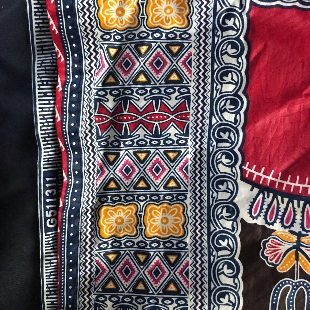 Handmade Togolese Dashiki Shirt: Unique African Craftsmanship